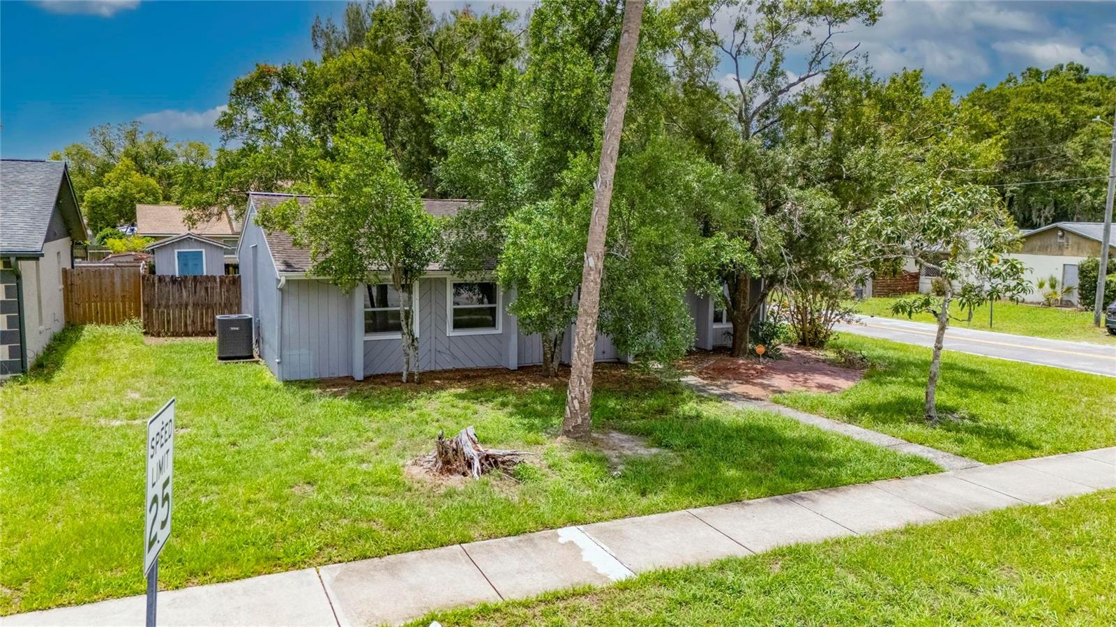 5001 WHITEWAY DR, TAMPA, FL, 33617