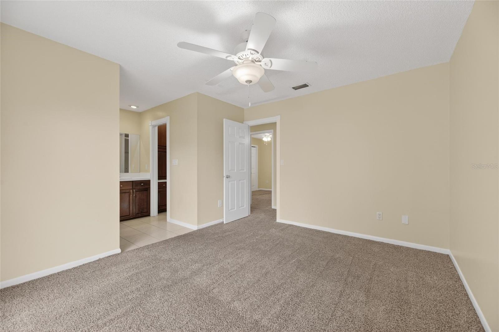 5001 WHITEWAY DR, TAMPA, FL, 33617