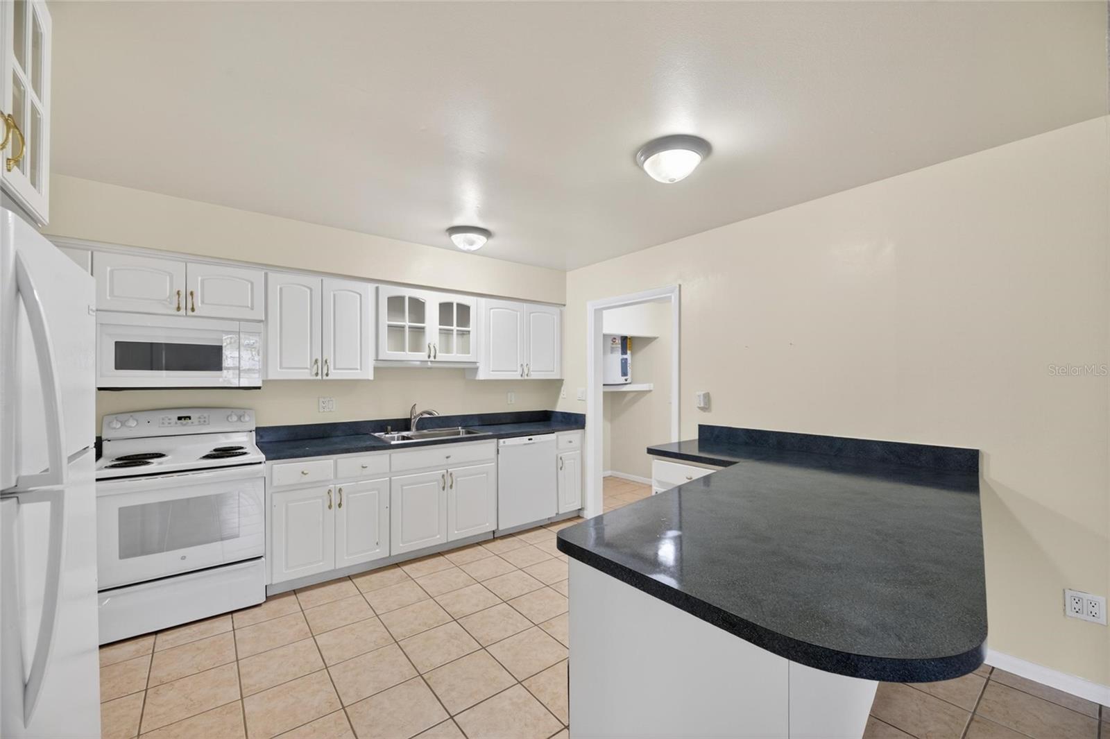 5001 WHITEWAY DR, TAMPA, FL, 33617