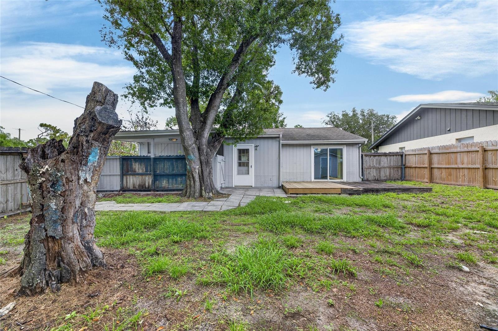 5001 WHITEWAY DR, TAMPA, FL, 33617