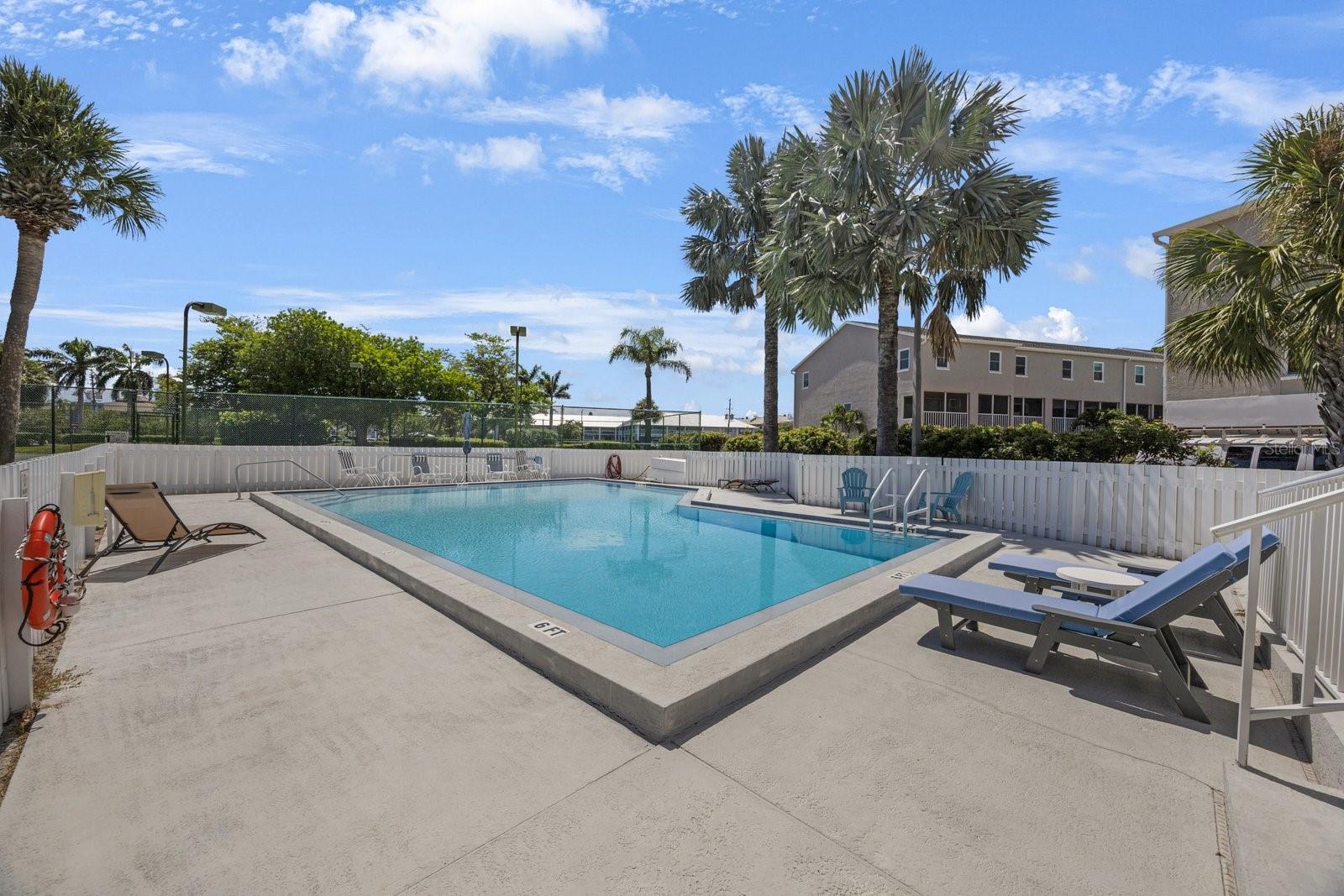 1125 PINELLAS BAYWAY S #305, ST PETERSBURG, FL, 33715