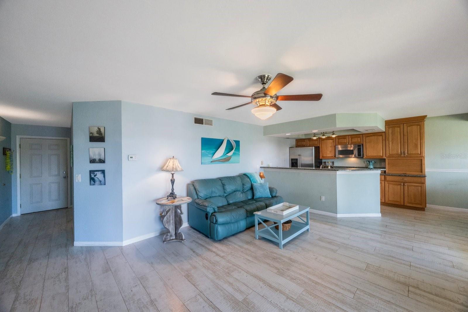 1125 PINELLAS BAYWAY S #305, ST PETERSBURG, FL, 33715