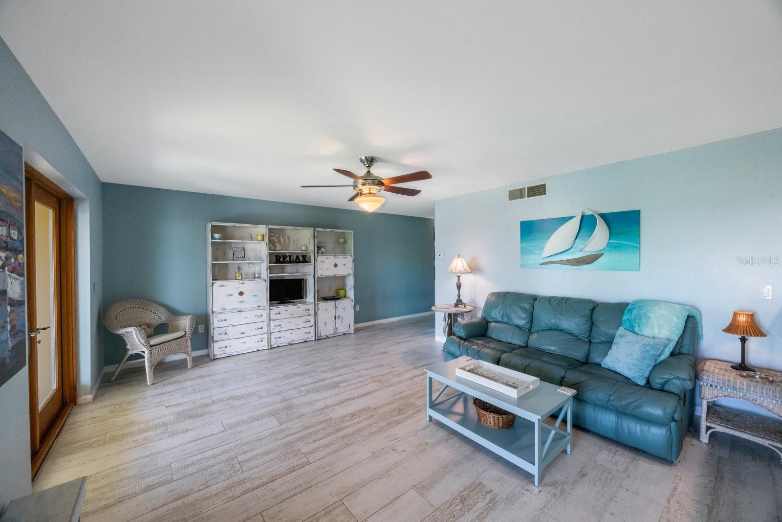 1125 PINELLAS BAYWAY S #305, ST PETERSBURG, FL, 33715