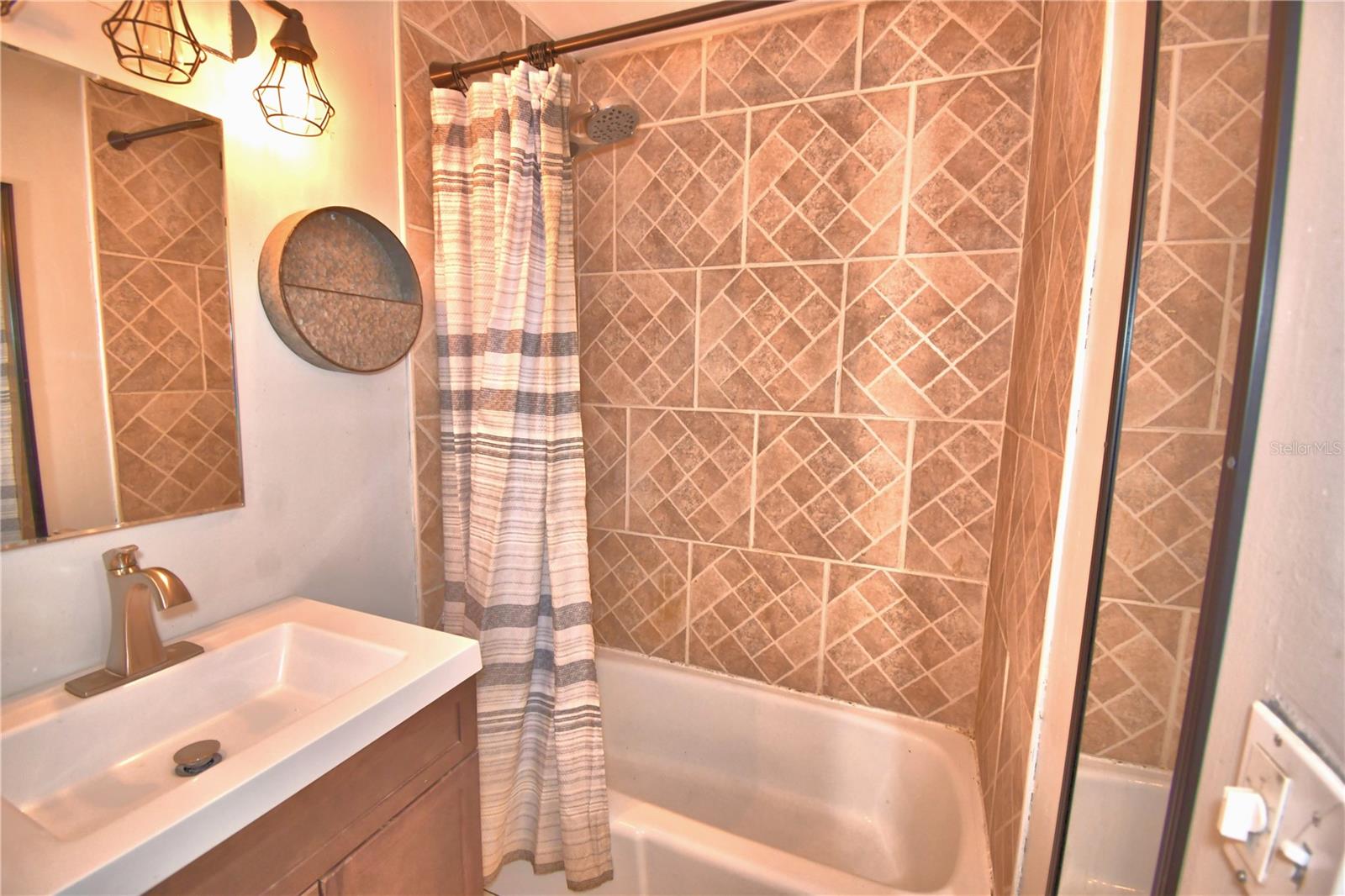 215 S ILAKEE AVE, LAKE ALFRED, FL, 33850