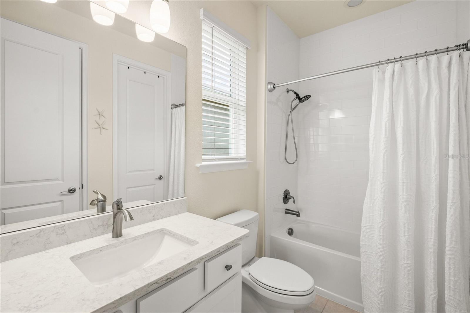 5773 LONG SHORE LOOP, SARASOTA, FL, 34238