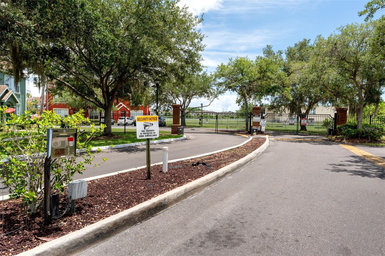 9714 LAKE CHASE ISLAND WAY, TAMPA, FL, 33626
