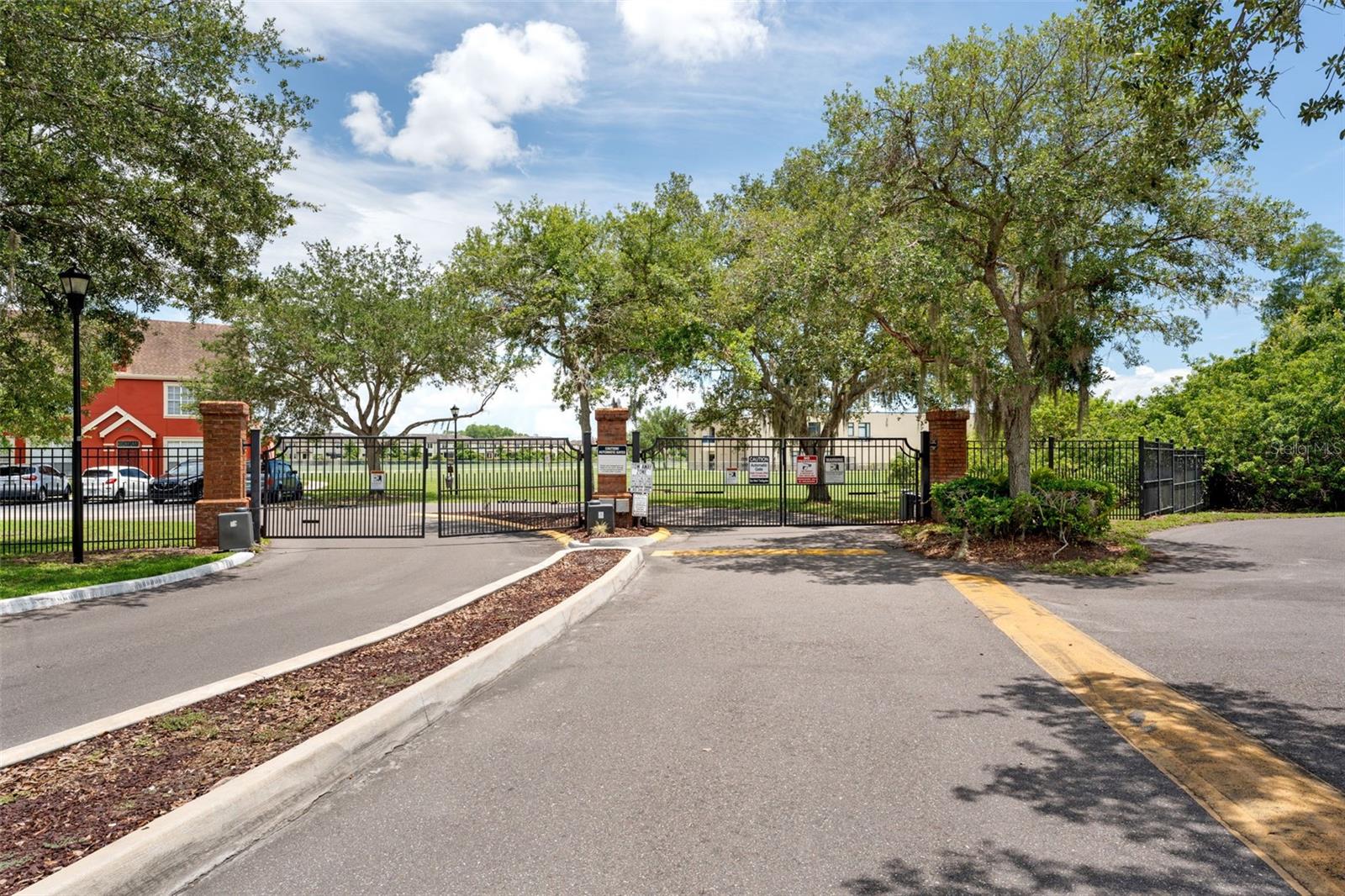 9714 LAKE CHASE ISLAND WAY, TAMPA, FL, 33626