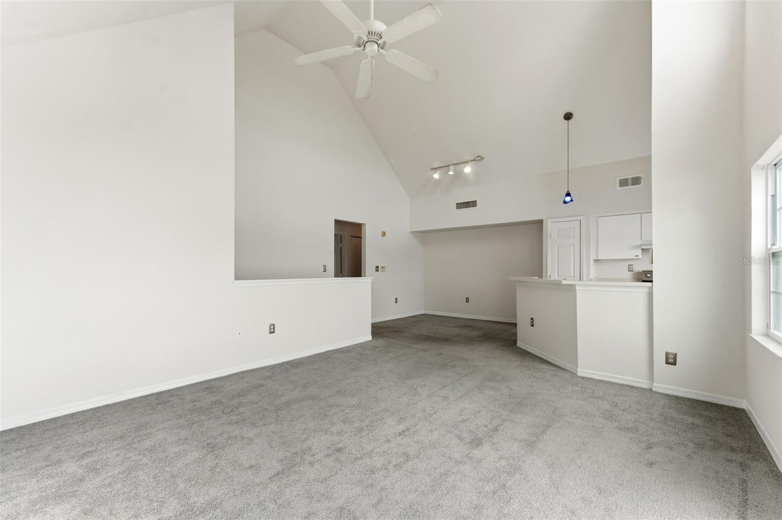 9714 LAKE CHASE ISLAND WAY, TAMPA, FL, 33626