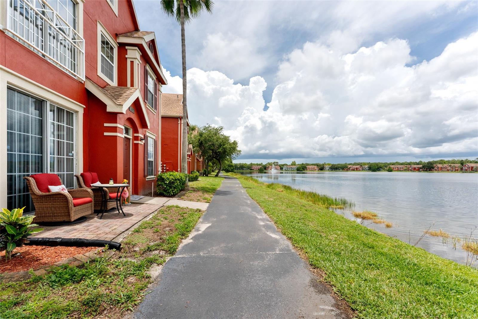 9714 LAKE CHASE ISLAND WAY, TAMPA, FL, 33626