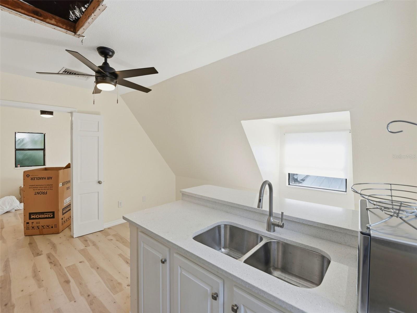 2607 W WYOMING AVE, TAMPA, FL, 33611