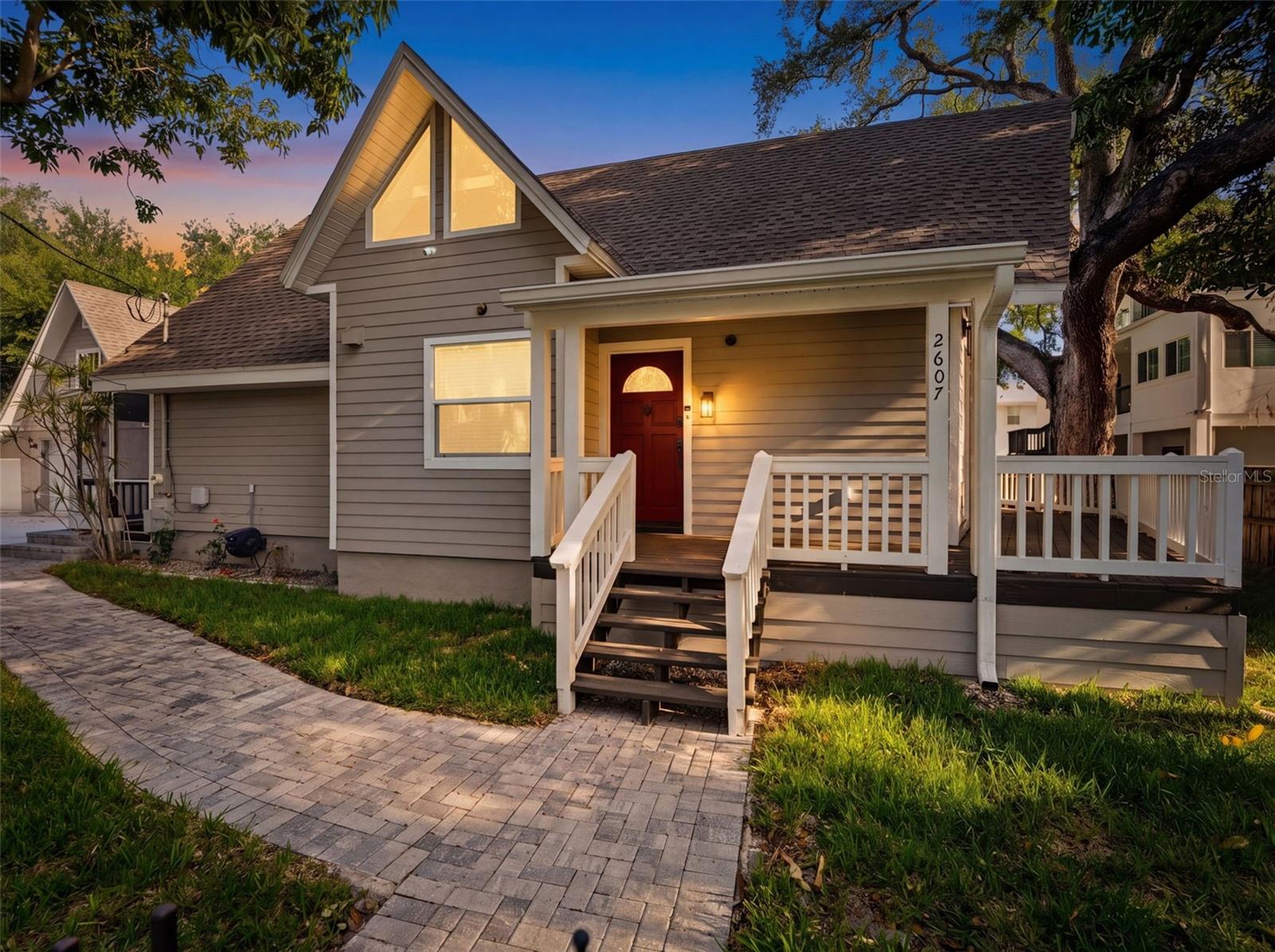 2607 W WYOMING AVE, TAMPA, FL, 33611