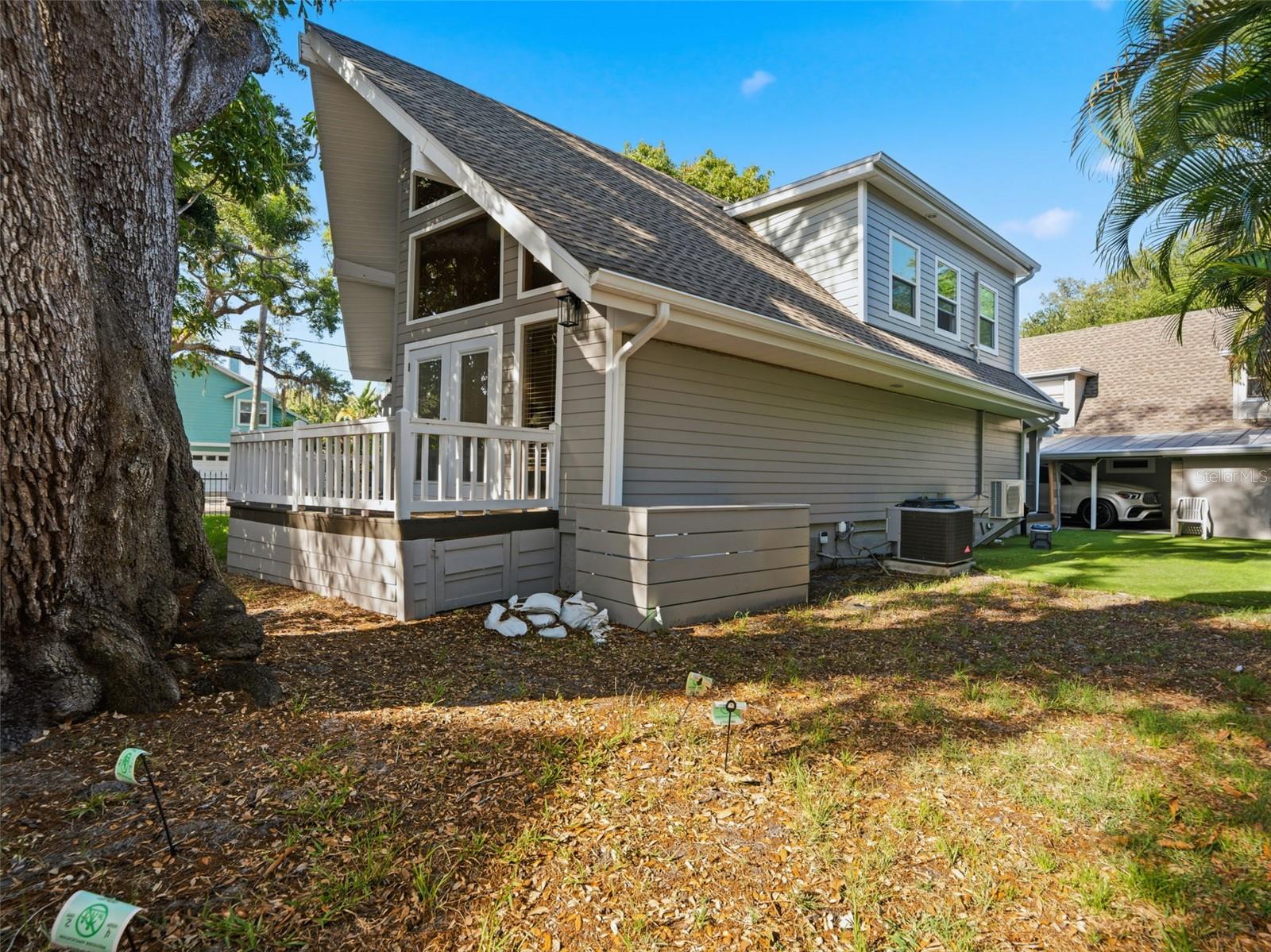 2607 W WYOMING AVE, TAMPA, FL, 33611