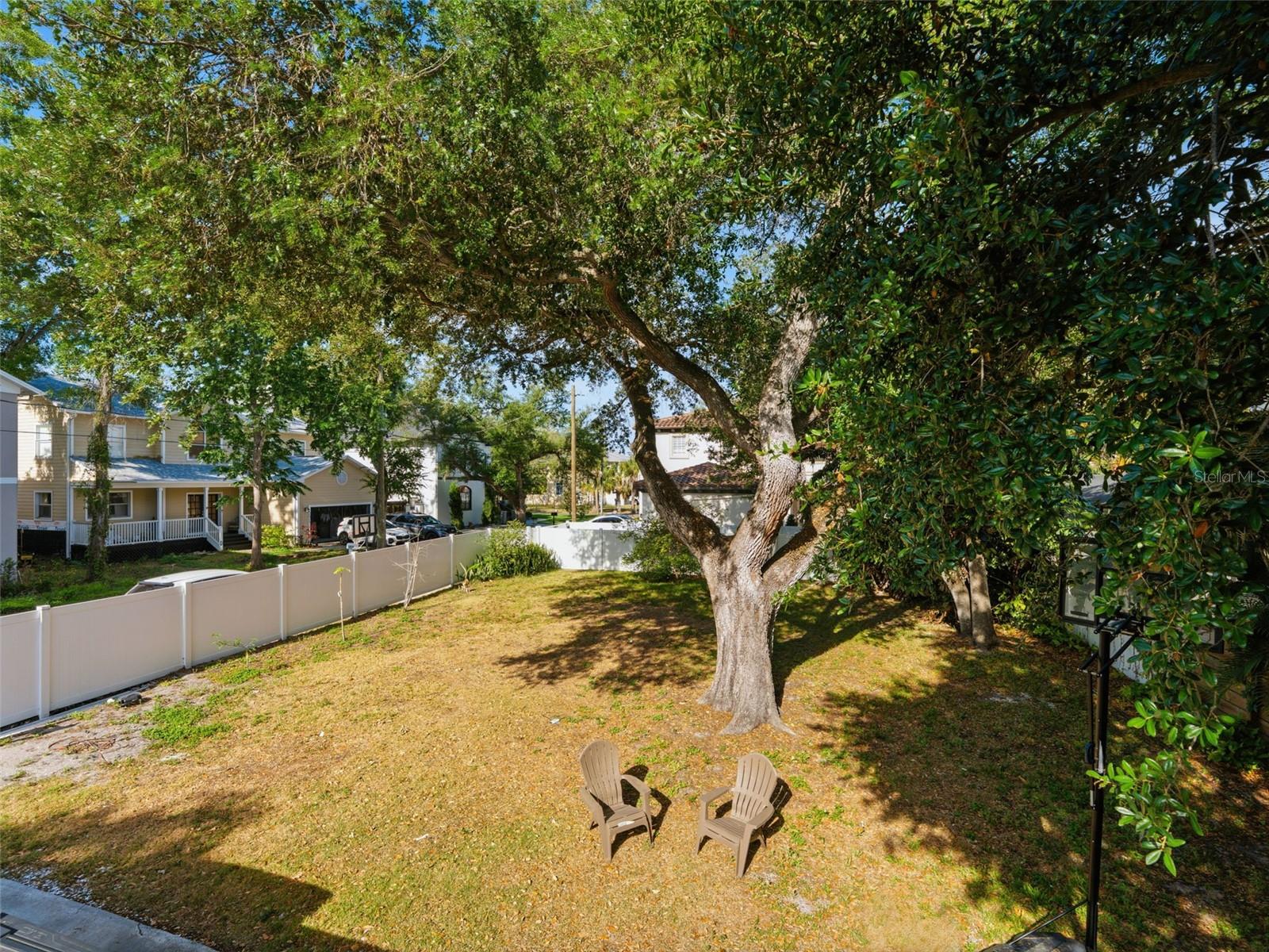2607 W WYOMING AVE, TAMPA, FL, 33611