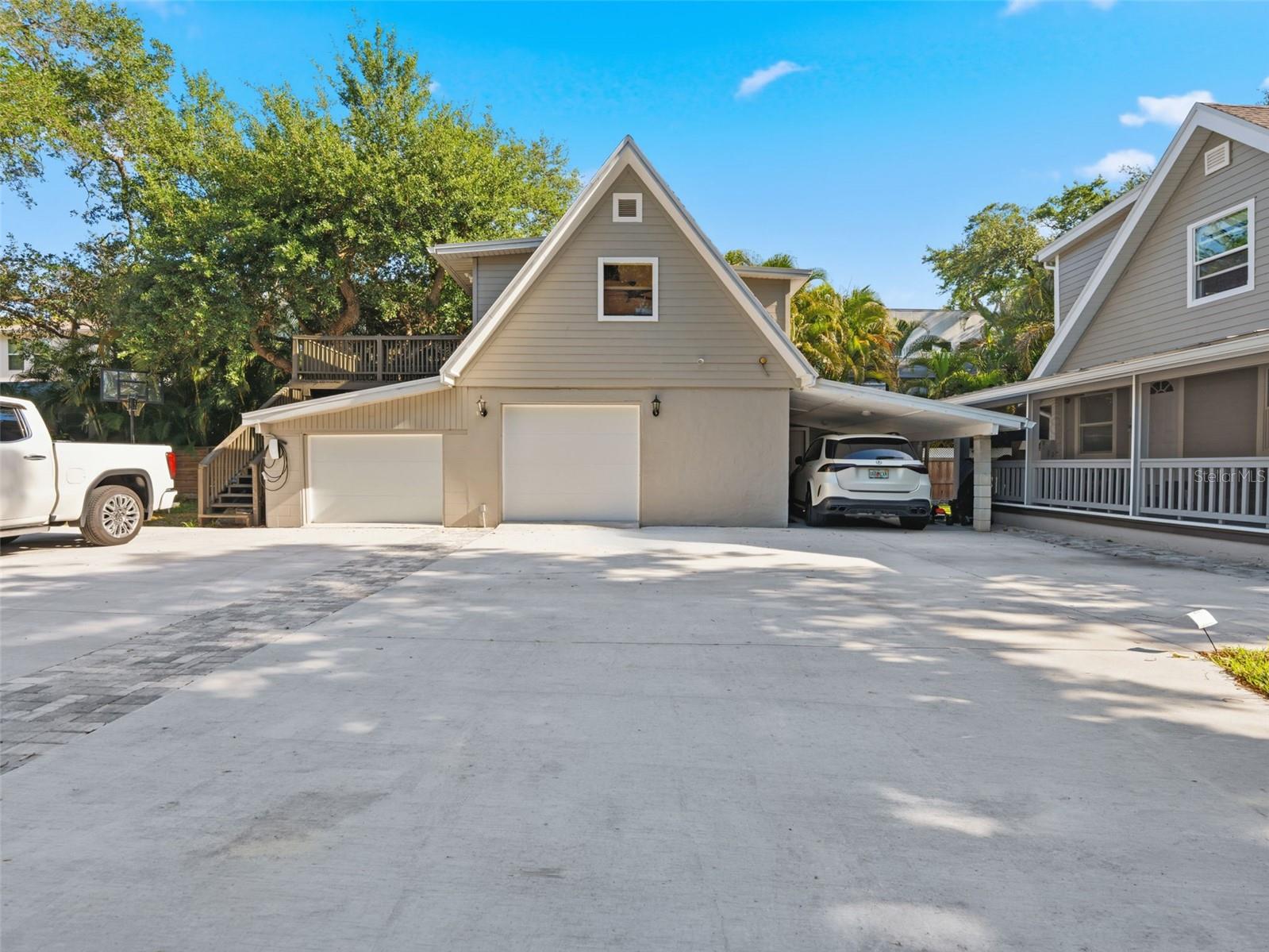 2607 W WYOMING AVE, TAMPA, FL, 33611
