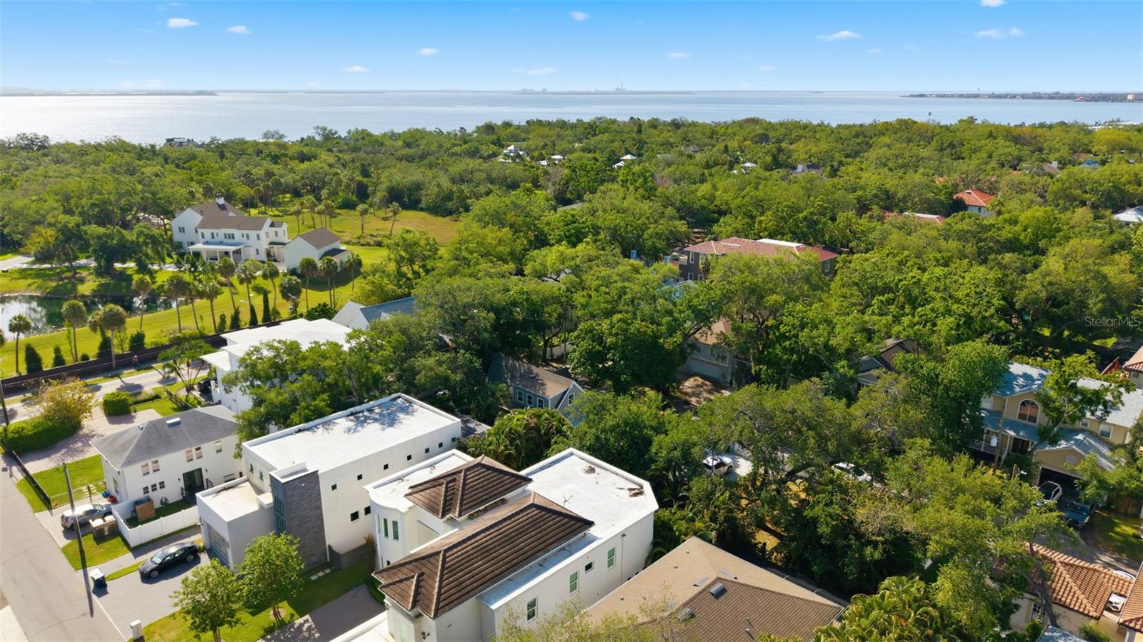 2607 W WYOMING AVE, TAMPA, FL, 33611