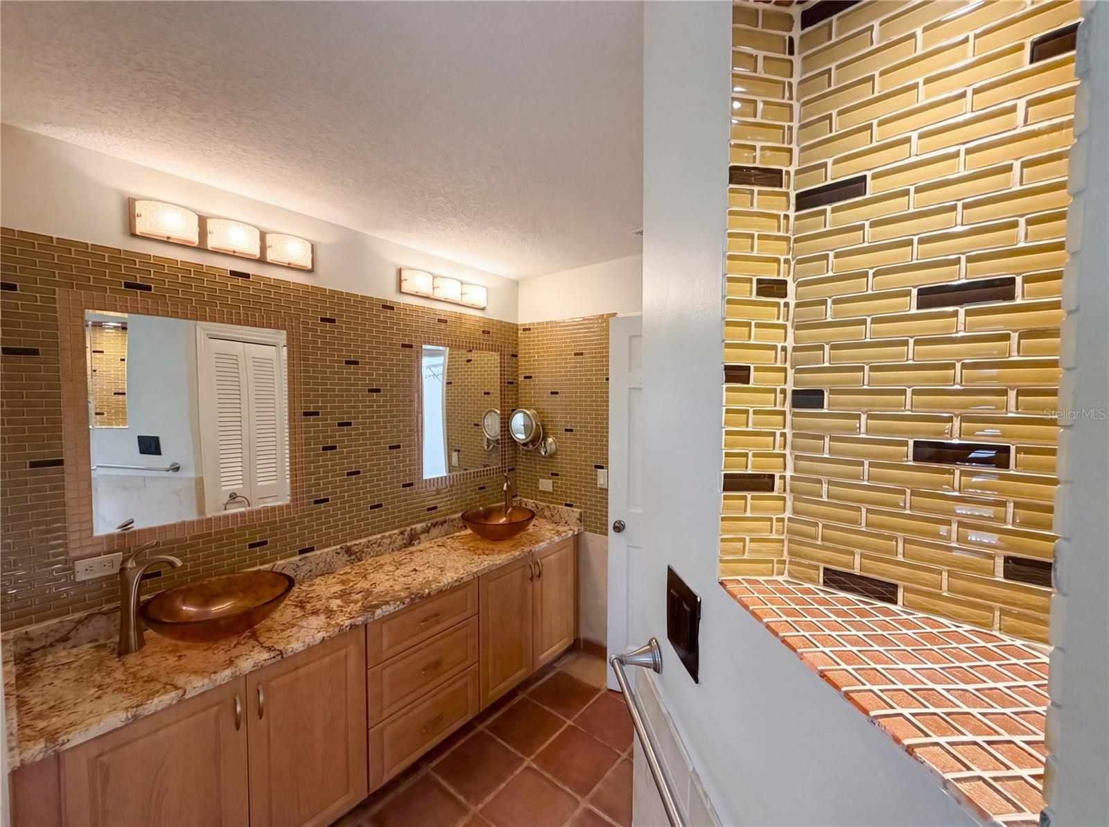 1015 KNOLLWOOD CT, SAFETY HARBOR, FL, 34695