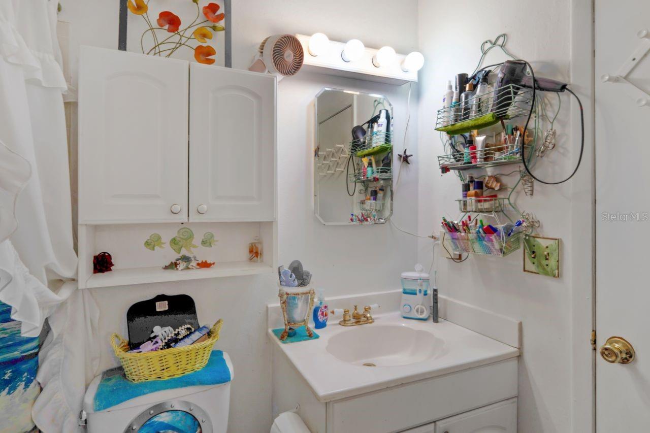 2005 HUDSON CT, OLDSMAR, FL, 34677