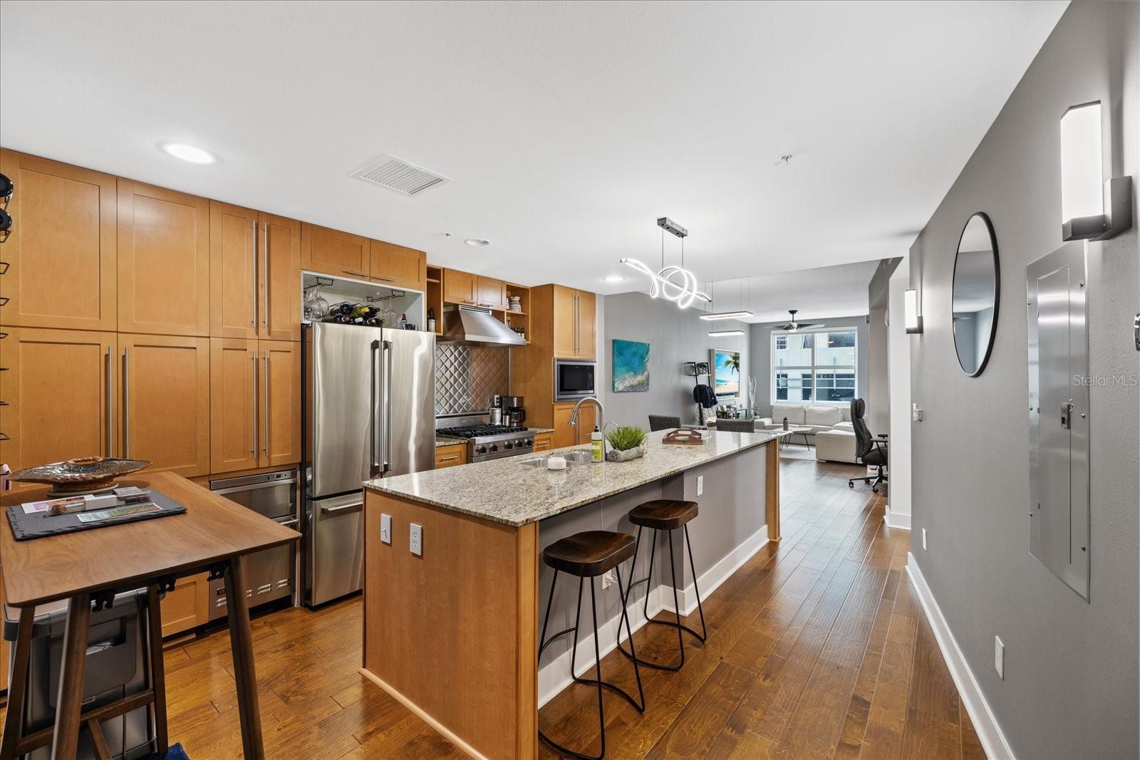 1120 E KENNEDY BLVD #727, TAMPA, FL, 33602