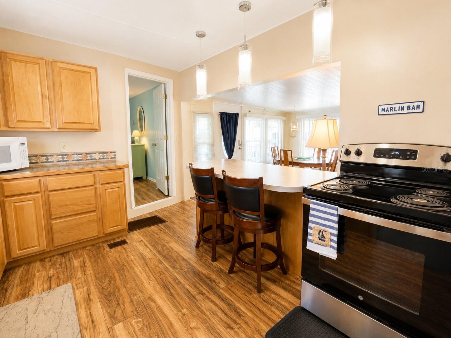 6921 MARLIN LN, BRADENTON, FL, 34207