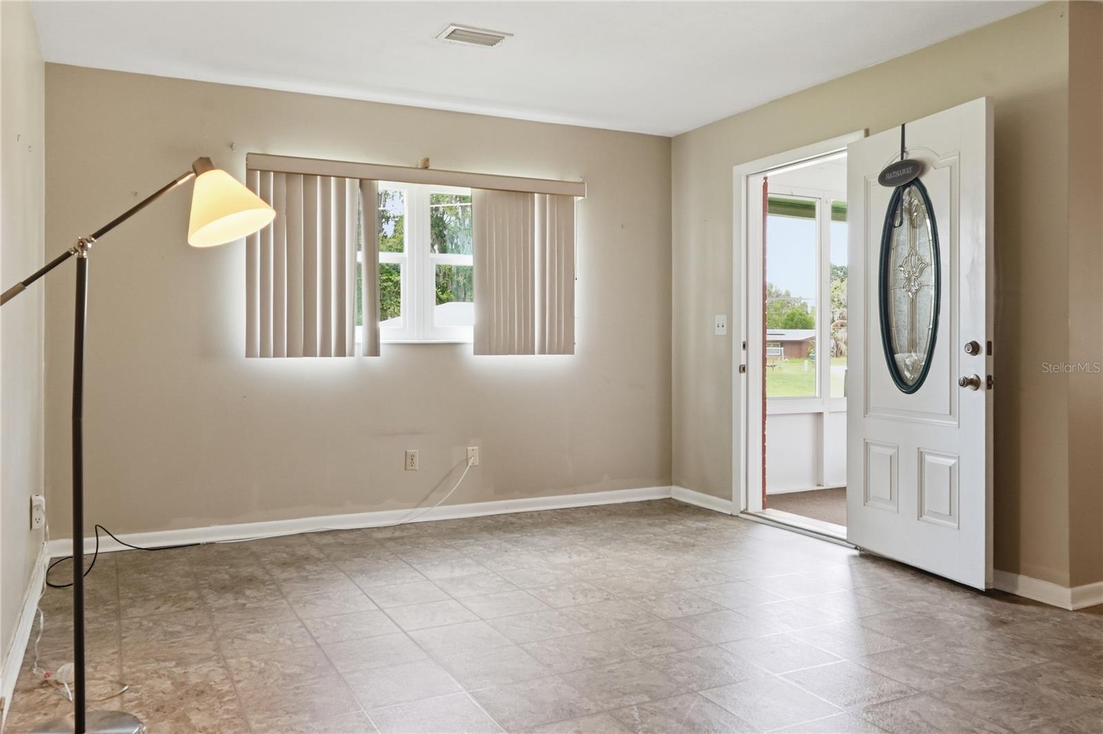 547 SE OLUSTEE AVE, LAKE CITY, FL, 32025