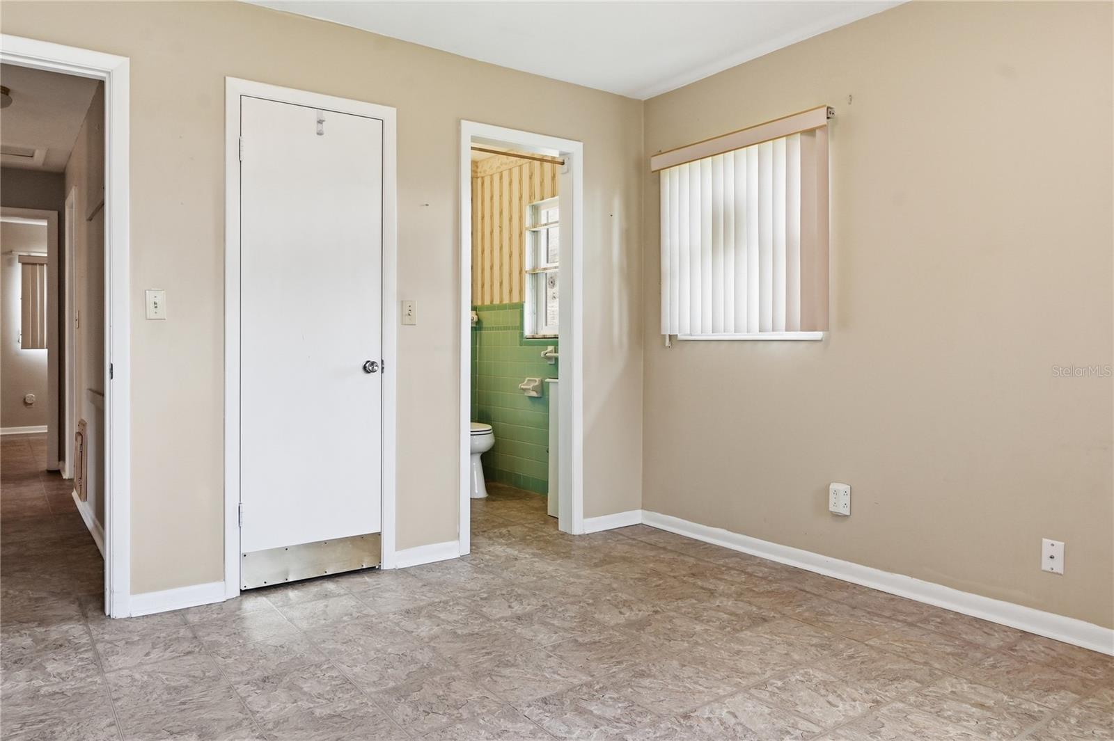 547 SE OLUSTEE AVE, LAKE CITY, FL, 32025
