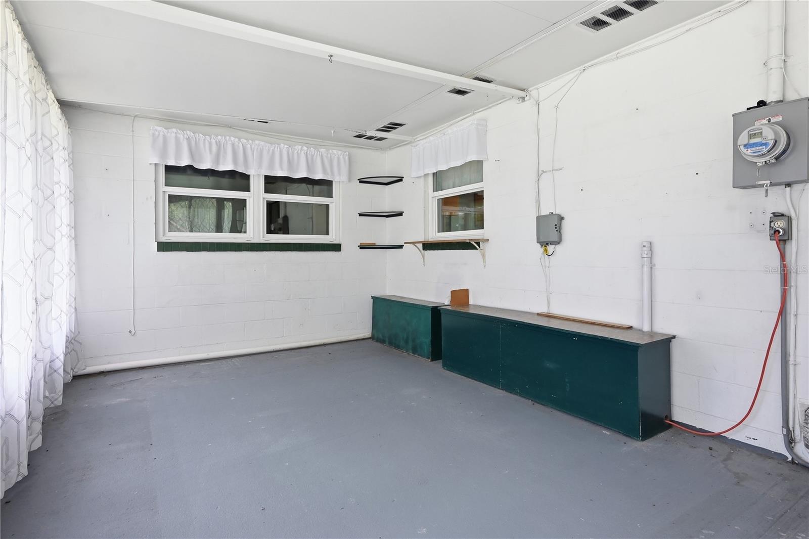 547 SE OLUSTEE AVE, LAKE CITY, FL, 32025