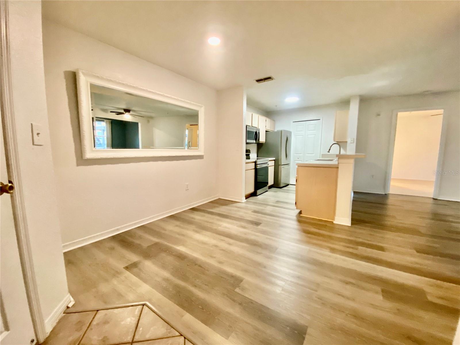 5463 VINELAND RD #5103, ORLANDO, FL, 32811
