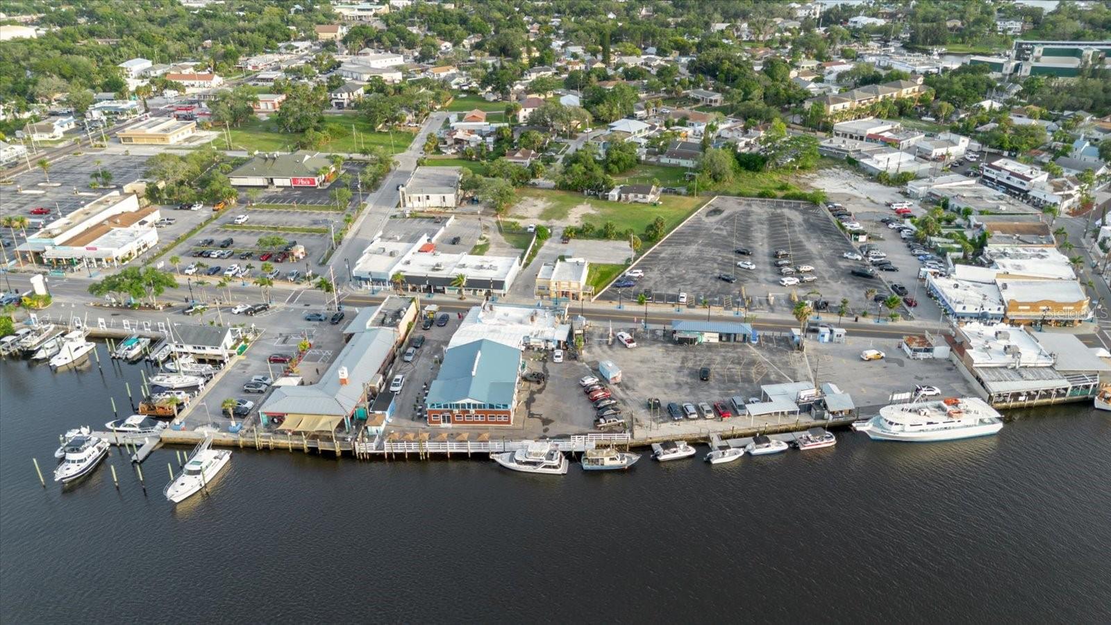 HIGHLAND AVE, TARPON SPRINGS, FL, 34689