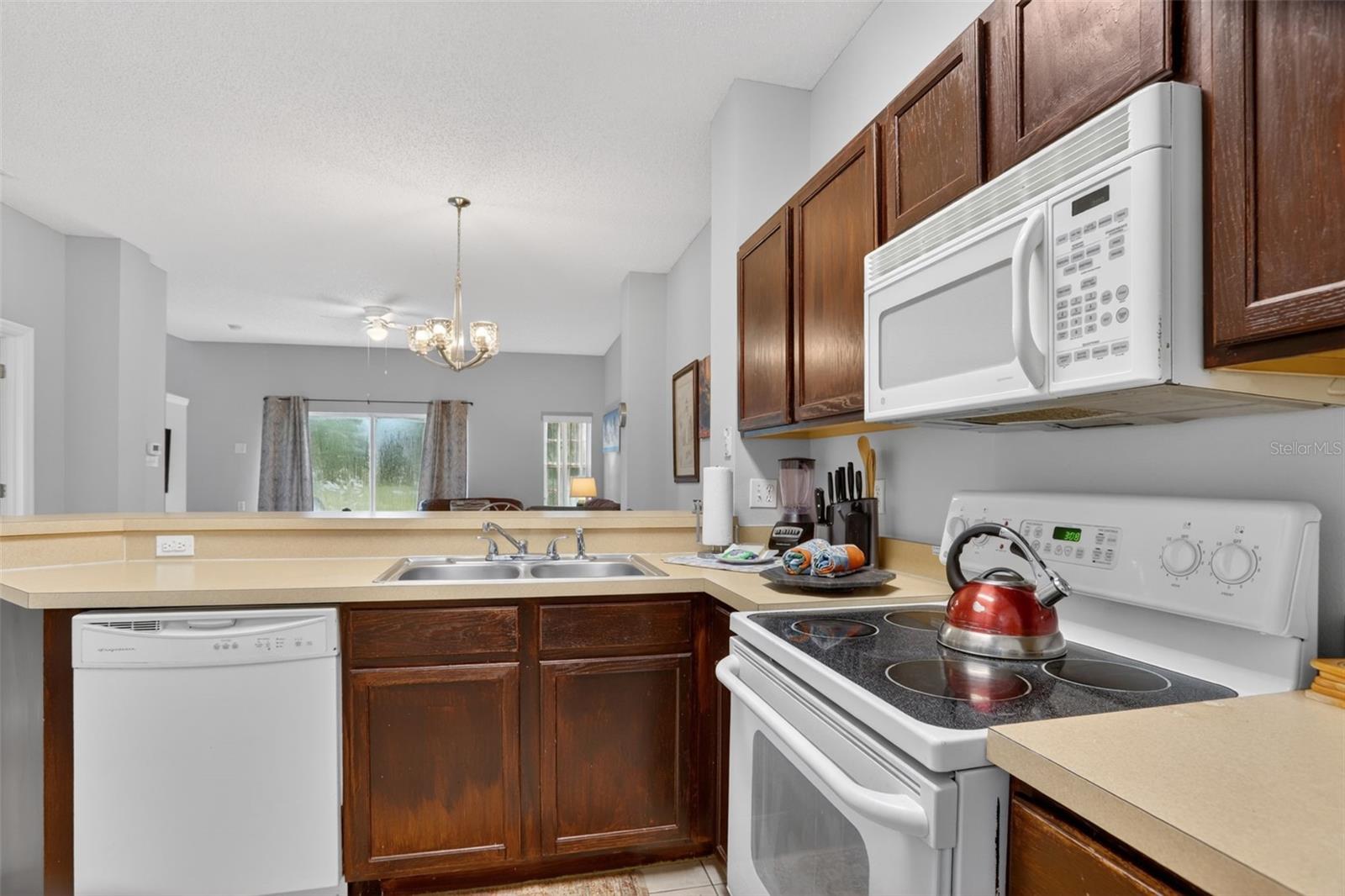 8515 CRYSTAL COVE LOOP, KISSIMMEE, FL, 34747
