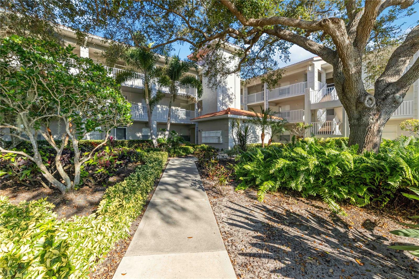 9300 CLUBSIDE CIR #1208, SARASOTA, FL, 34238