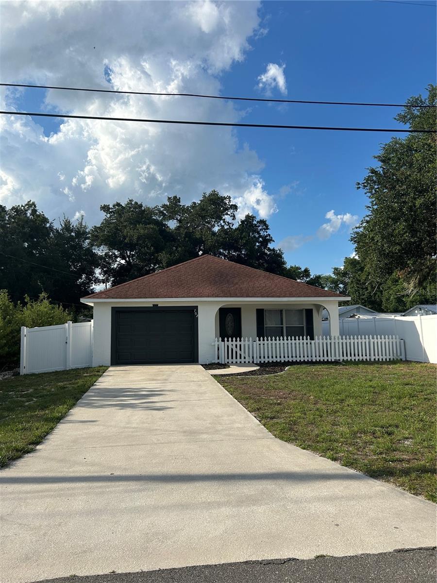 702 LEMON AVE, DUNDEE, FL, 33838