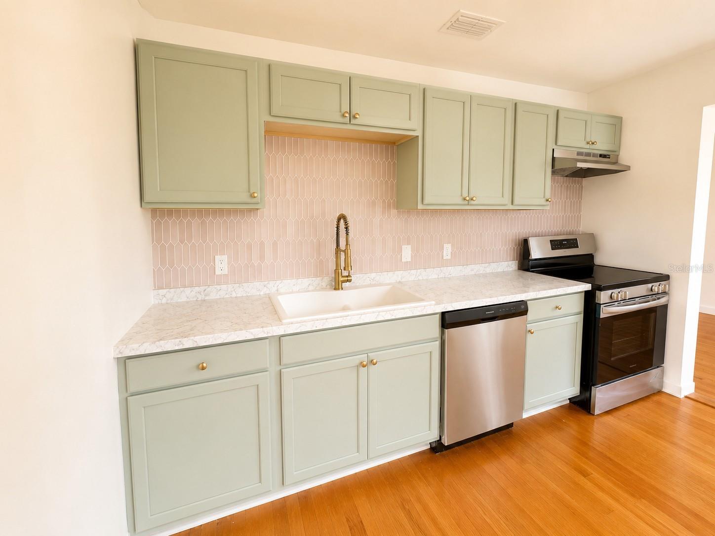 329 S OSCEOLA ST, DELAND, FL, 32724