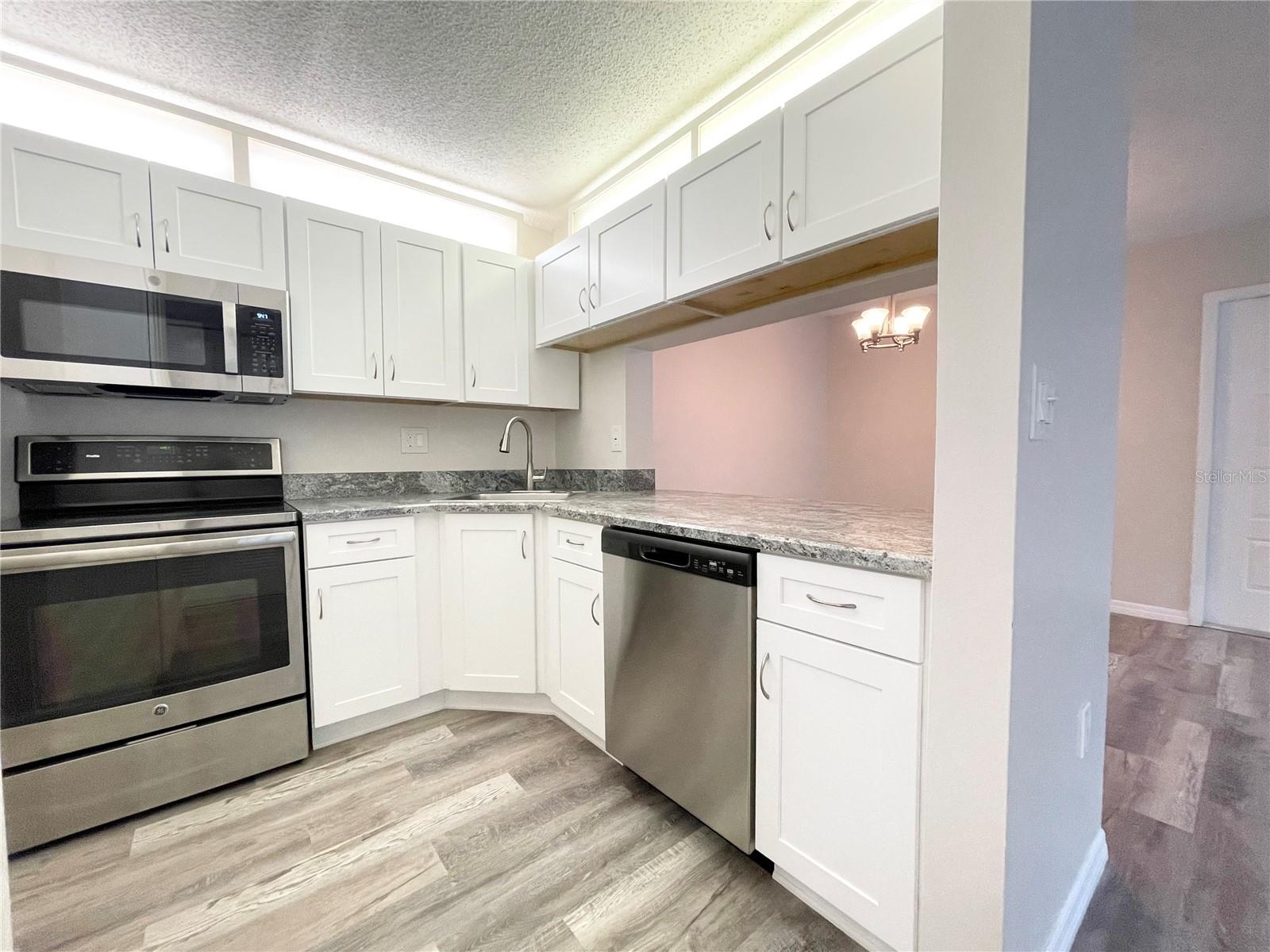 1182 PINE RIDGE CIR W #C-2, TARPON SPRINGS, FL, 34688