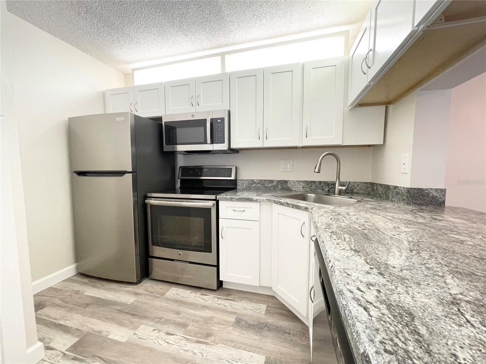 1182 PINE RIDGE CIR W #C-2, TARPON SPRINGS, FL, 34688