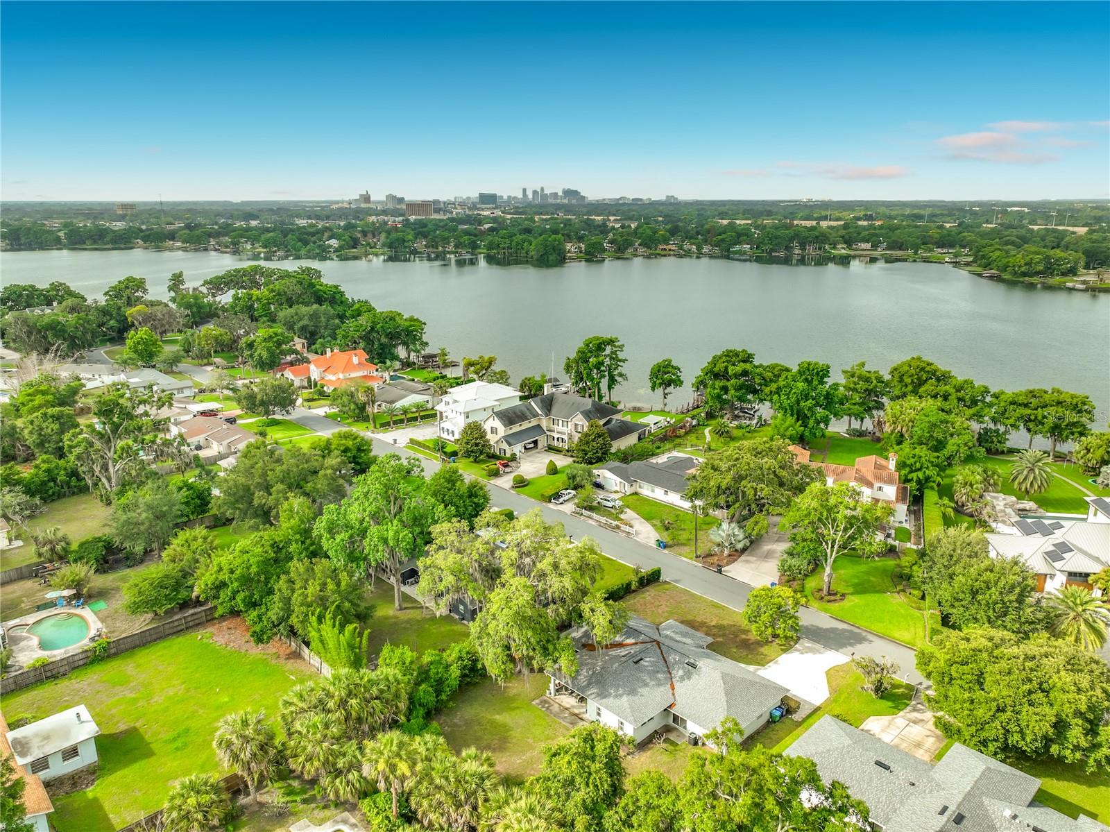 2157 LAKE DR, WINTER PARK, FL, 32789