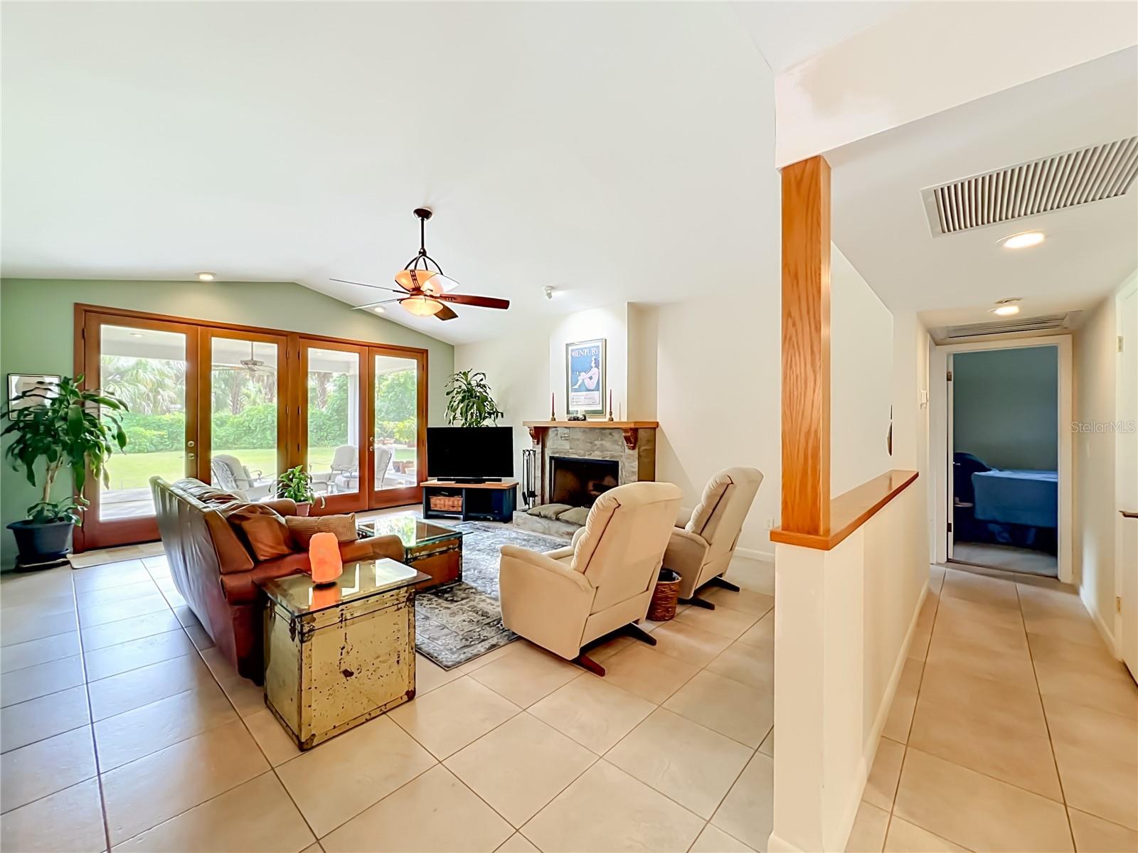 2157 LAKE DR, WINTER PARK, FL, 32789