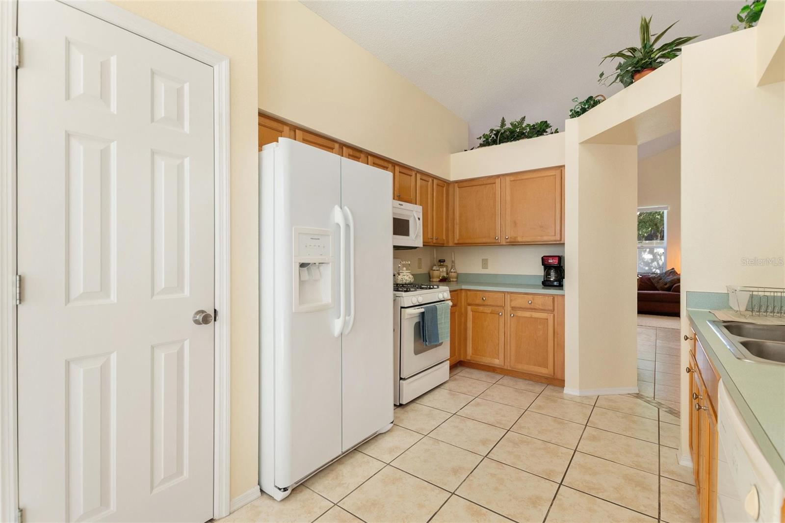 653 JAYBEE AVE, DAVENPORT, FL, 33897