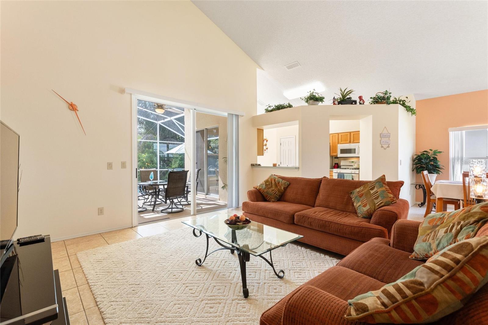 653 JAYBEE AVE, DAVENPORT, FL, 33897