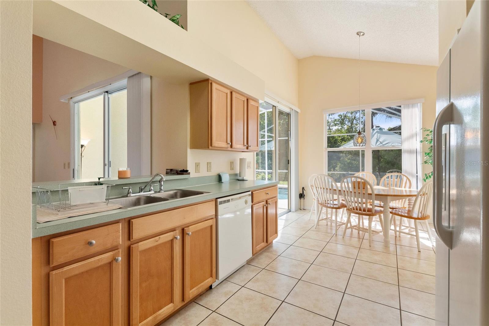 653 JAYBEE AVE, DAVENPORT, FL, 33897
