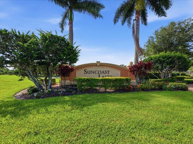 2816 SUNCOAST LAKES BLVD, PORT CHARLOTTE, FL, 33980