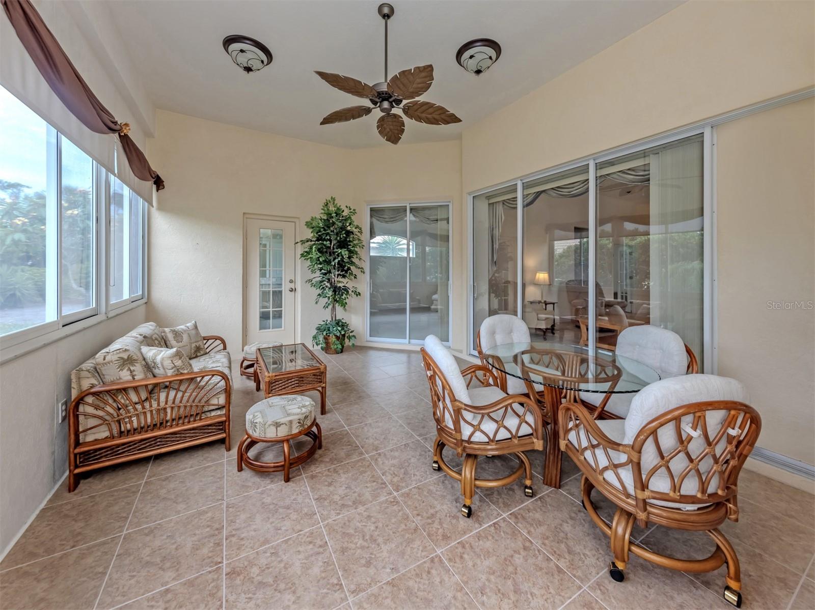 304 LANGHOLM DR, VENICE, FL, 34293