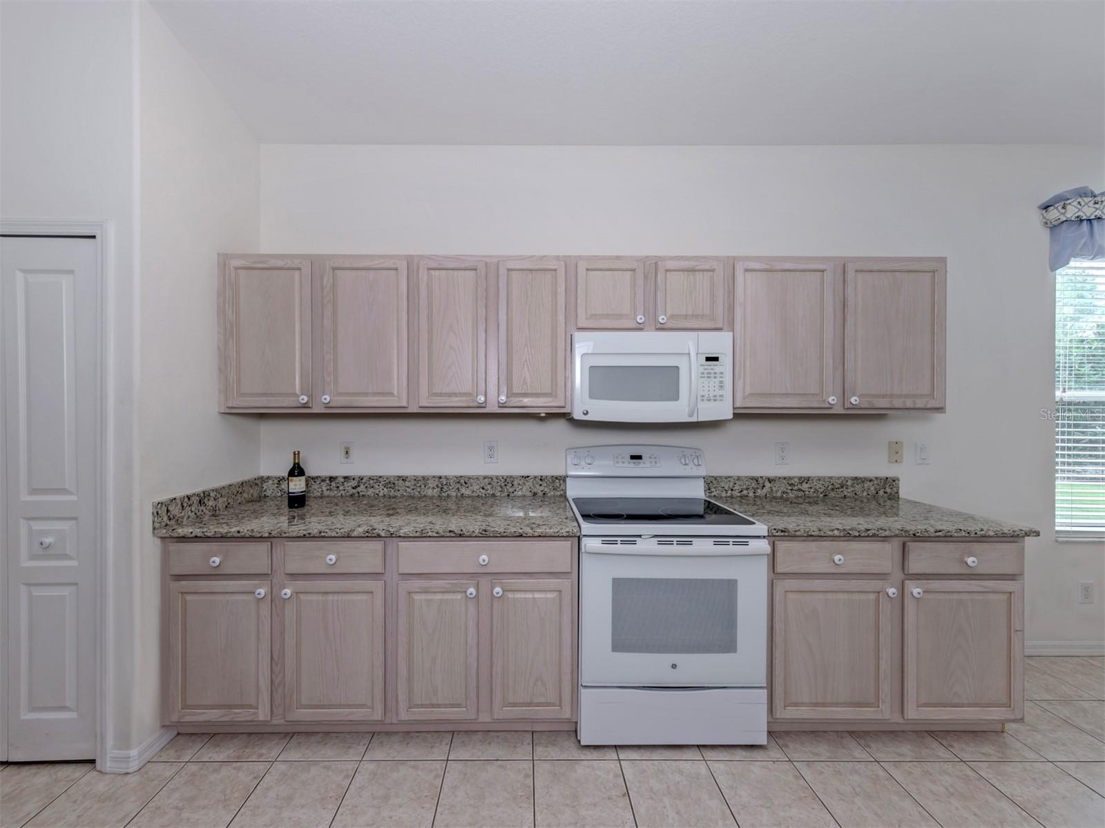 304 LANGHOLM DR, VENICE, FL, 34293