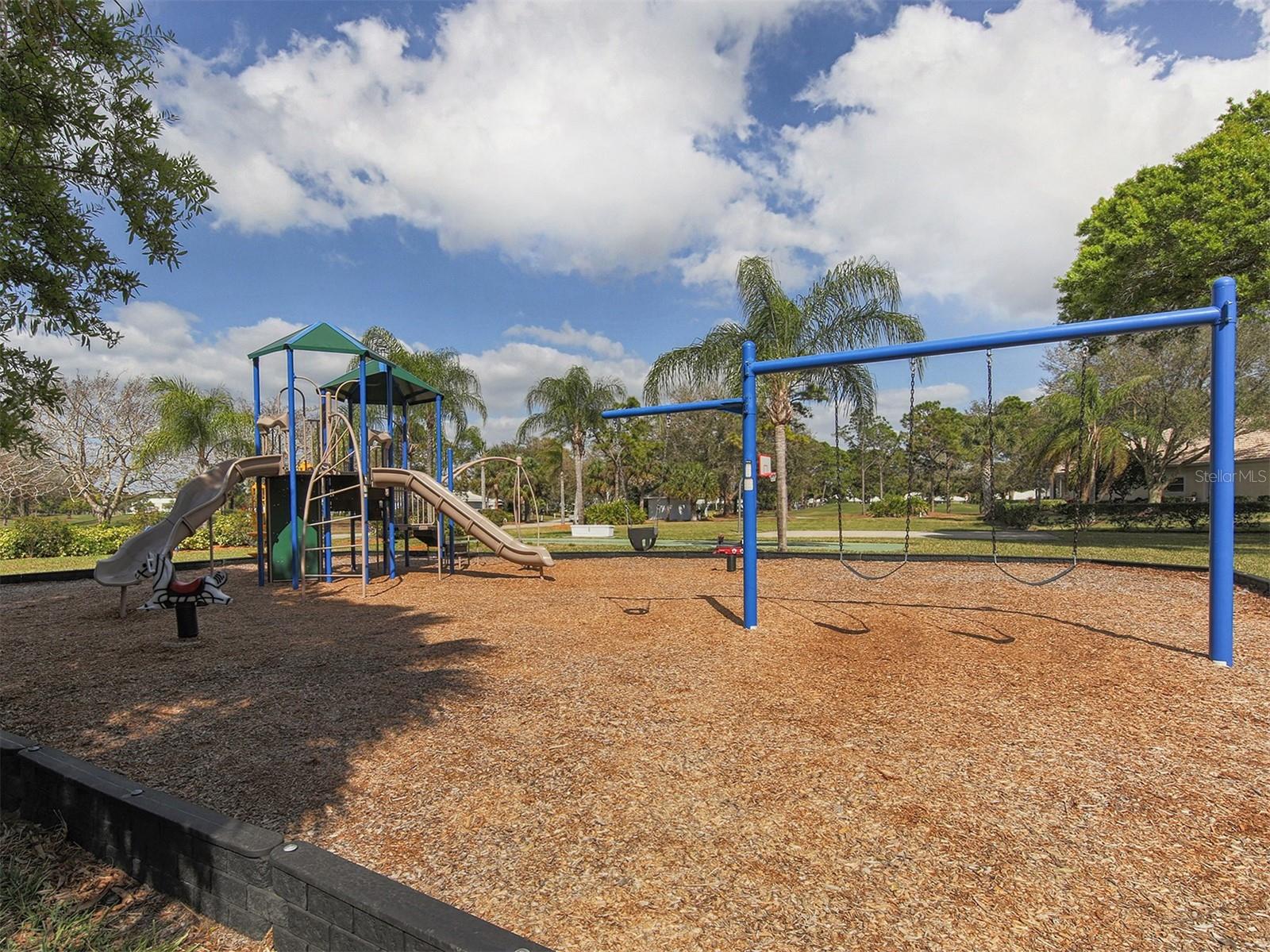 304 LANGHOLM DR, VENICE, FL, 34293