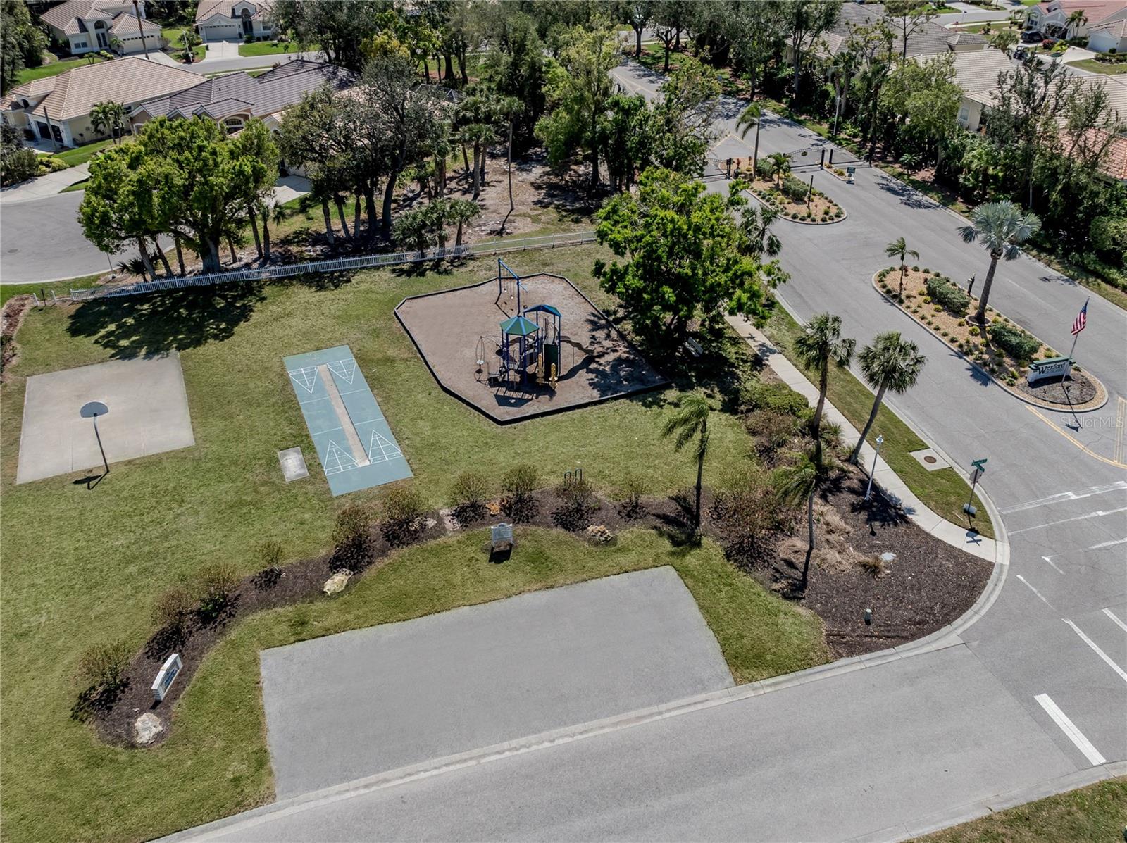 304 LANGHOLM DR, VENICE, FL, 34293