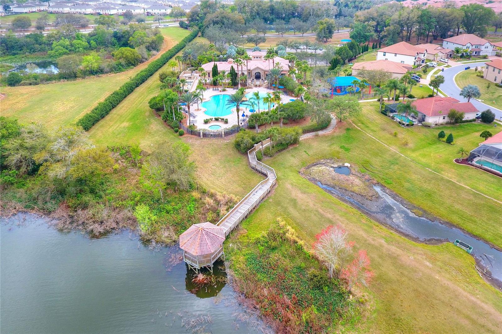 3935 SUNSET LAKE DR, LAKELAND, FL, 33810