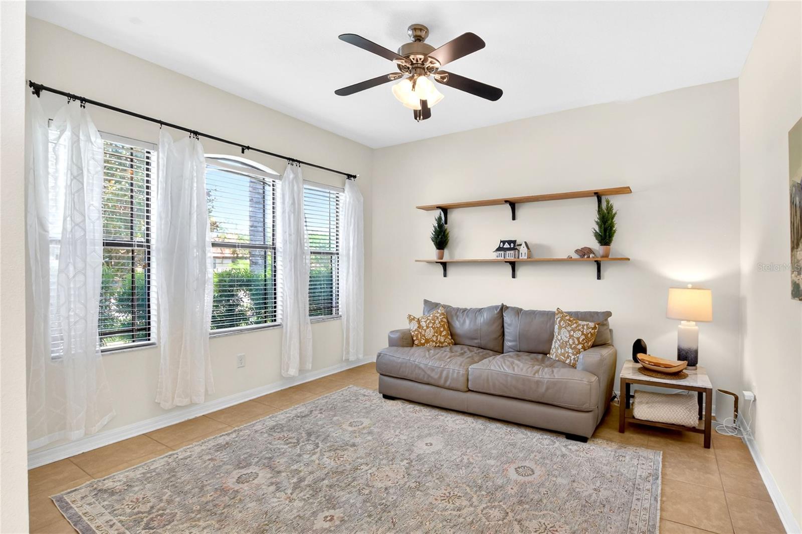 3935 SUNSET LAKE DR, LAKELAND, FL, 33810