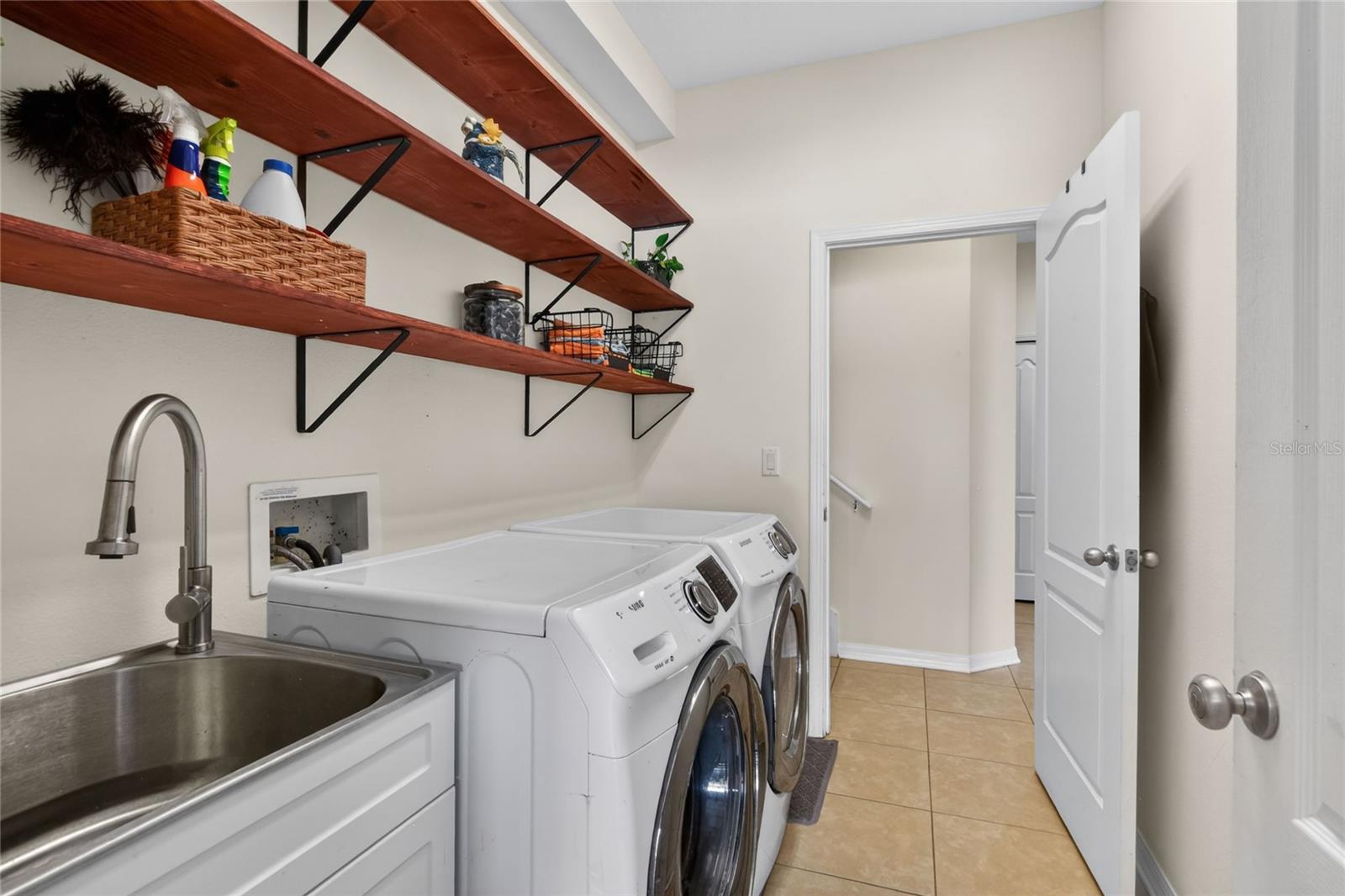 3935 SUNSET LAKE DR, LAKELAND, FL, 33810