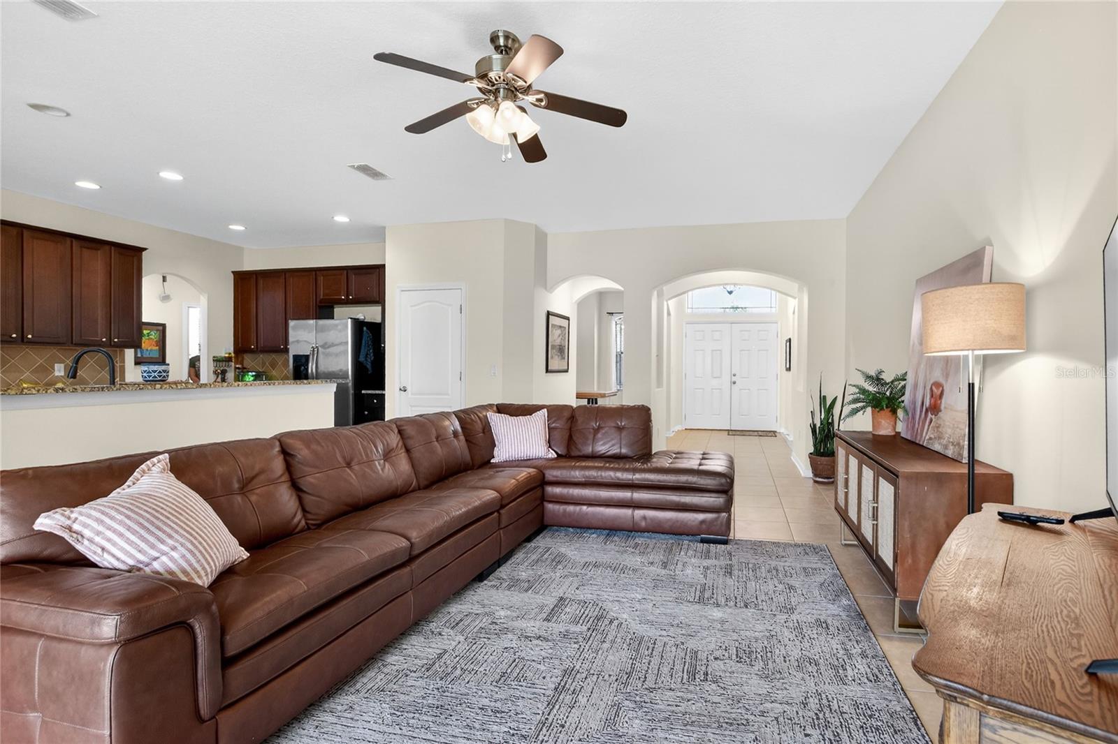 3935 SUNSET LAKE DR, LAKELAND, FL, 33810