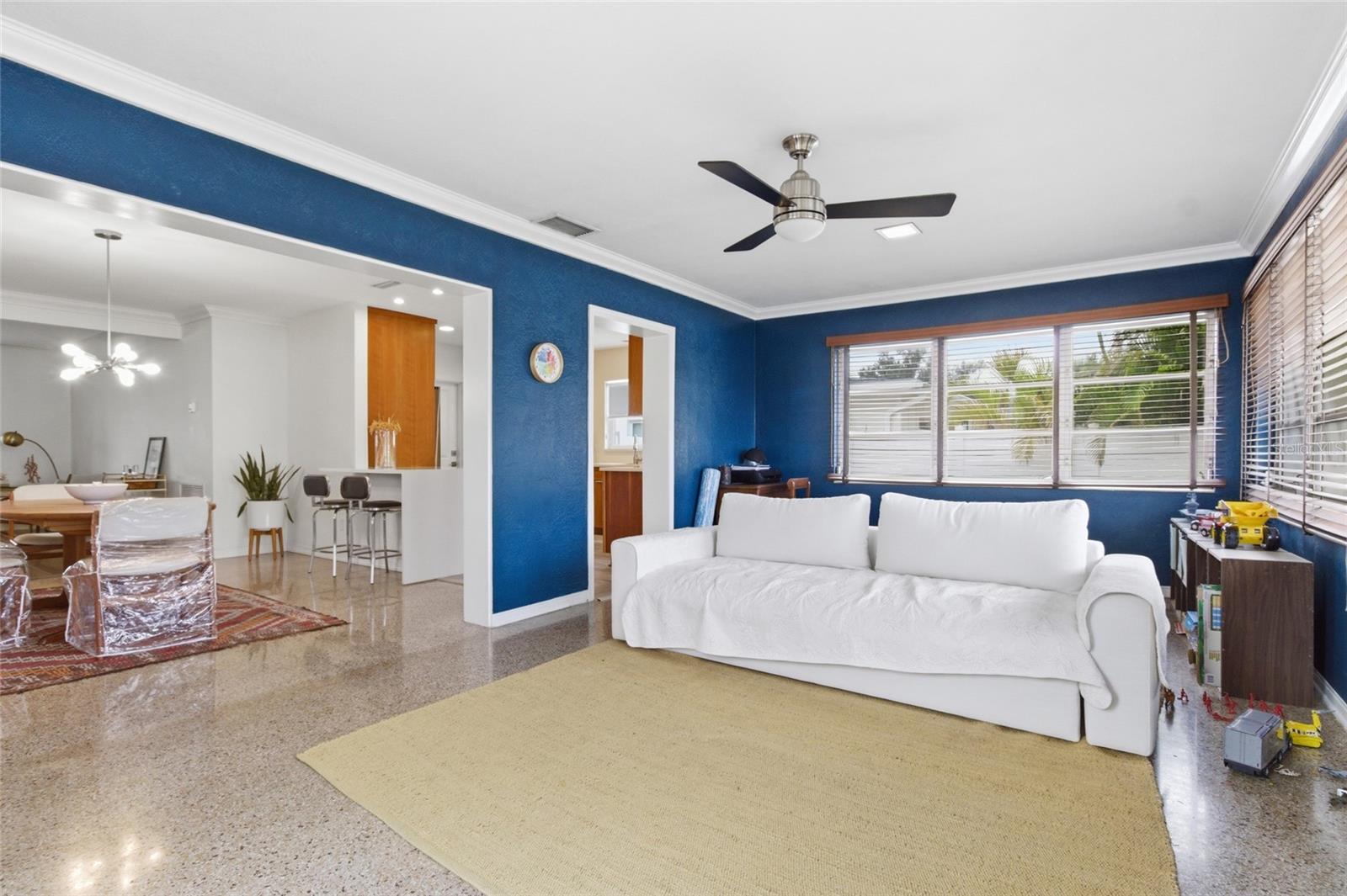 1129 39TH AVE NE, ST PETERSBURG, FL, 33703