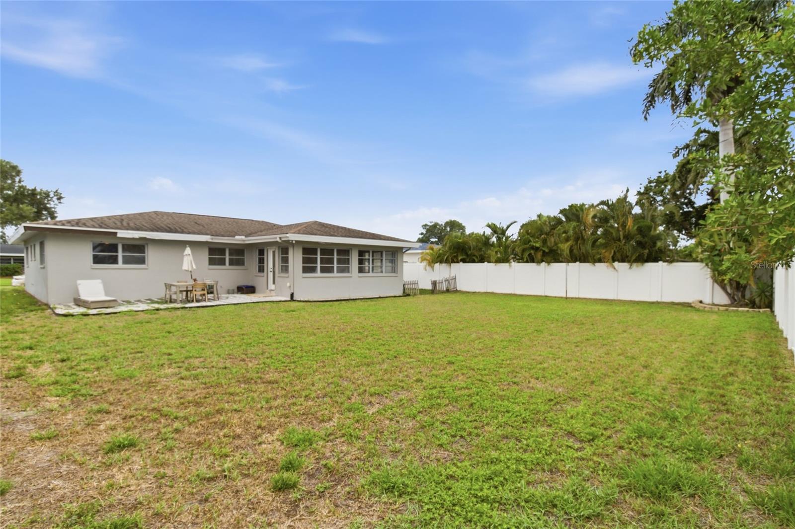 1129 39TH AVE NE, ST PETERSBURG, FL, 33703